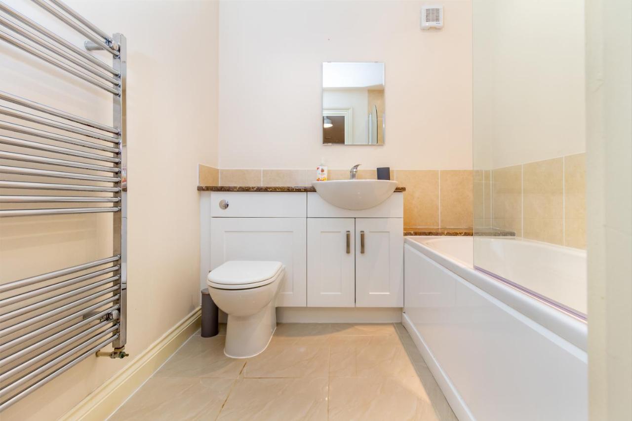 Host & Stay - Hillbrook House Apartment Great Malvern Buitenkant foto